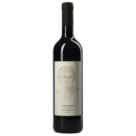 Plavac Mali Milina Grand Cru 0,75l Vislander Miris prepoznatljivih voćnih aroma plavca malog s karakterističnim mirisom na crni ribiz i suhu šljivu Herbalne note mediteranskoga bilja Njegova snažna struktura s lakoćom nosi tanine U ustima ostavlja harmoničan okus toplog pijeska viškog vinogorja i plemenite sorte plavca malog Naruči Vislander Plavac Mali Online besplatna dostava 
