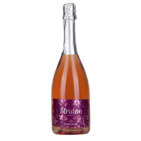 Vrhunski Rose Pjenušac Rose od sorte Pinot Crni  Međimurje Rajko Cmrečnjak Rose pjenušac je proizveden od crnog pinota klasičnom šampanjskom metodom druge fermentacije u boci Naglašena je cvjetno voćna aroma posebno na malinu i kupinu Stridon brut odlikuje lijepo i dugotrajno perlanje sa brojnim mjehurićima Pjenušci online premium dostava