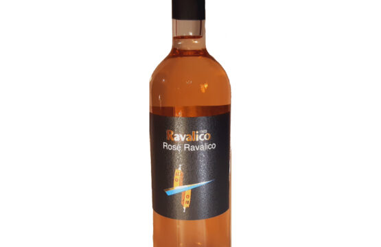 Vino ružičasto, prozirno i igrivo Profinjena mirisa s laganim i milujućim voćnim okusom Cijenjeno vino namijenjeno laganim predjelima, profinjenom bijelom mesu, mladim sirevima F&F RAVALICO – VINARSTVO Dugogodišnja tradicija obitelji Ravalico. Sjeverozapadna Istra, Nova Vas Brtonigla #kupujmohrvatsko